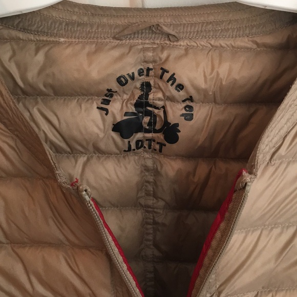 Just Over The Top,Down Feather,Small,Lightly used - Picture 2 of 7